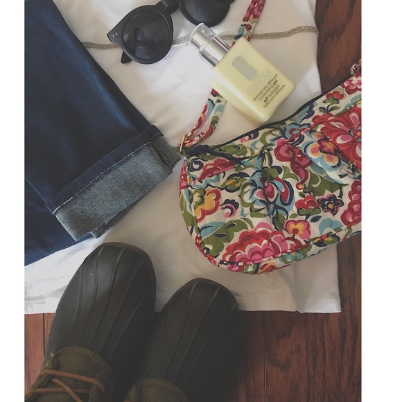 Vera Bradley Handbags - 🌷3/$10 • Vera Bradley • Floral Bag